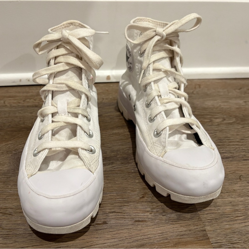 Converse Chuck Taylor All Star High Lugged White Canvas High-Tops size 5 - Picture 2 of 7